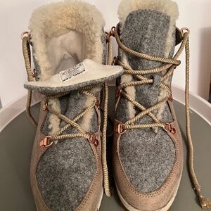 Sorel Women’s Explorer Next Joan Boot